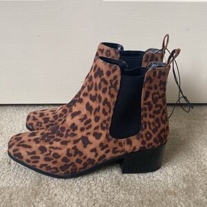 NWT A New Day Leopard Print Booties sz 8